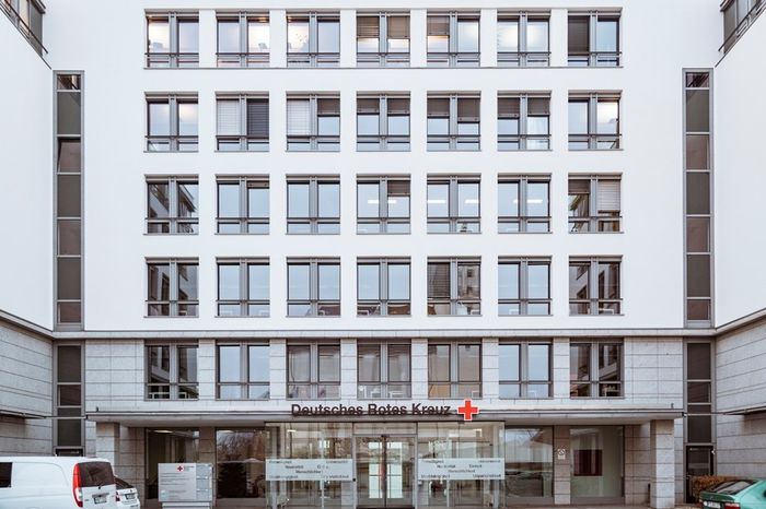 Das Gebäude, in dem der Landesverband des Deutschen Roten Kreuzes in Sachsen sitzt, ist zu sehen.